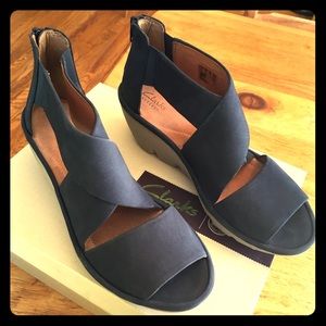 Clark’s Clarene Glamor sandals.